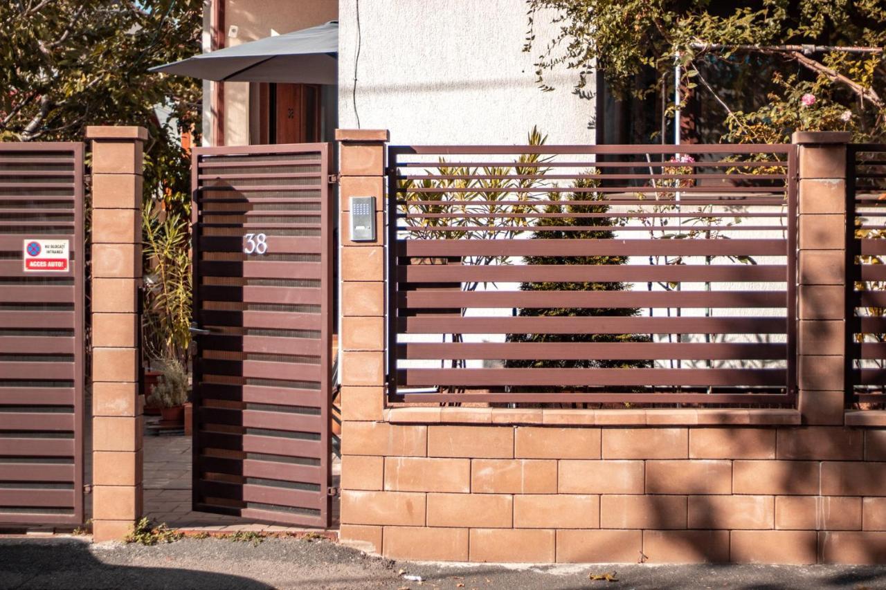 Villa 38 Silviu Apartment Букурещ Екстериор снимка