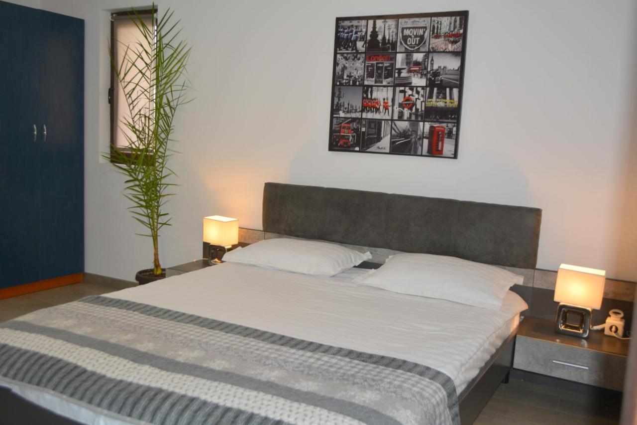 Villa 38 Silviu Apartment Букурещ Екстериор снимка